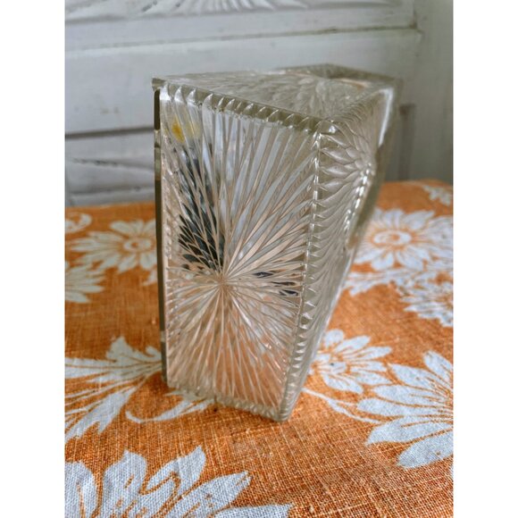 Vintage MCM clear Lucite Sunburst Pattern Tissue Box Cover - Picture 3 of 10